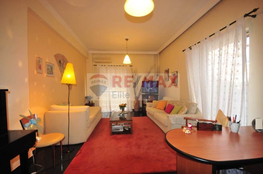 (For Rent) Residential Apartment || Athens South/Nea Smyrni - 65 Sq.m, 1 Bedrooms, 700€ 